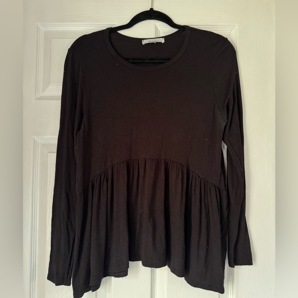 Women’s Medium Black Long Sleeve